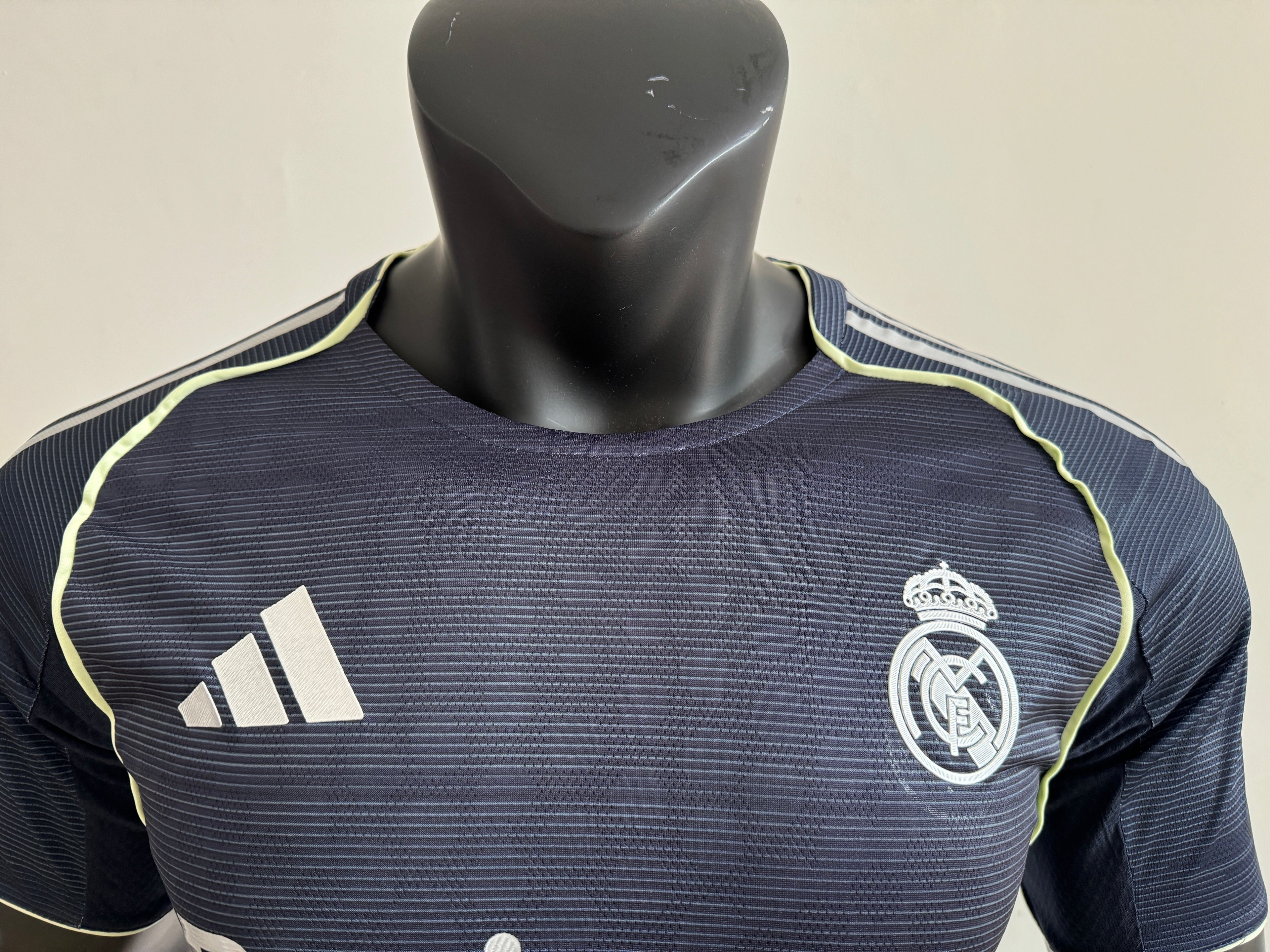 Maillot Joueur Real Madrid 25/26 Extérieur