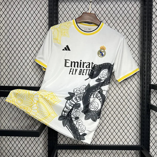 Real Madrid maillot foot concept Dragon blanc
